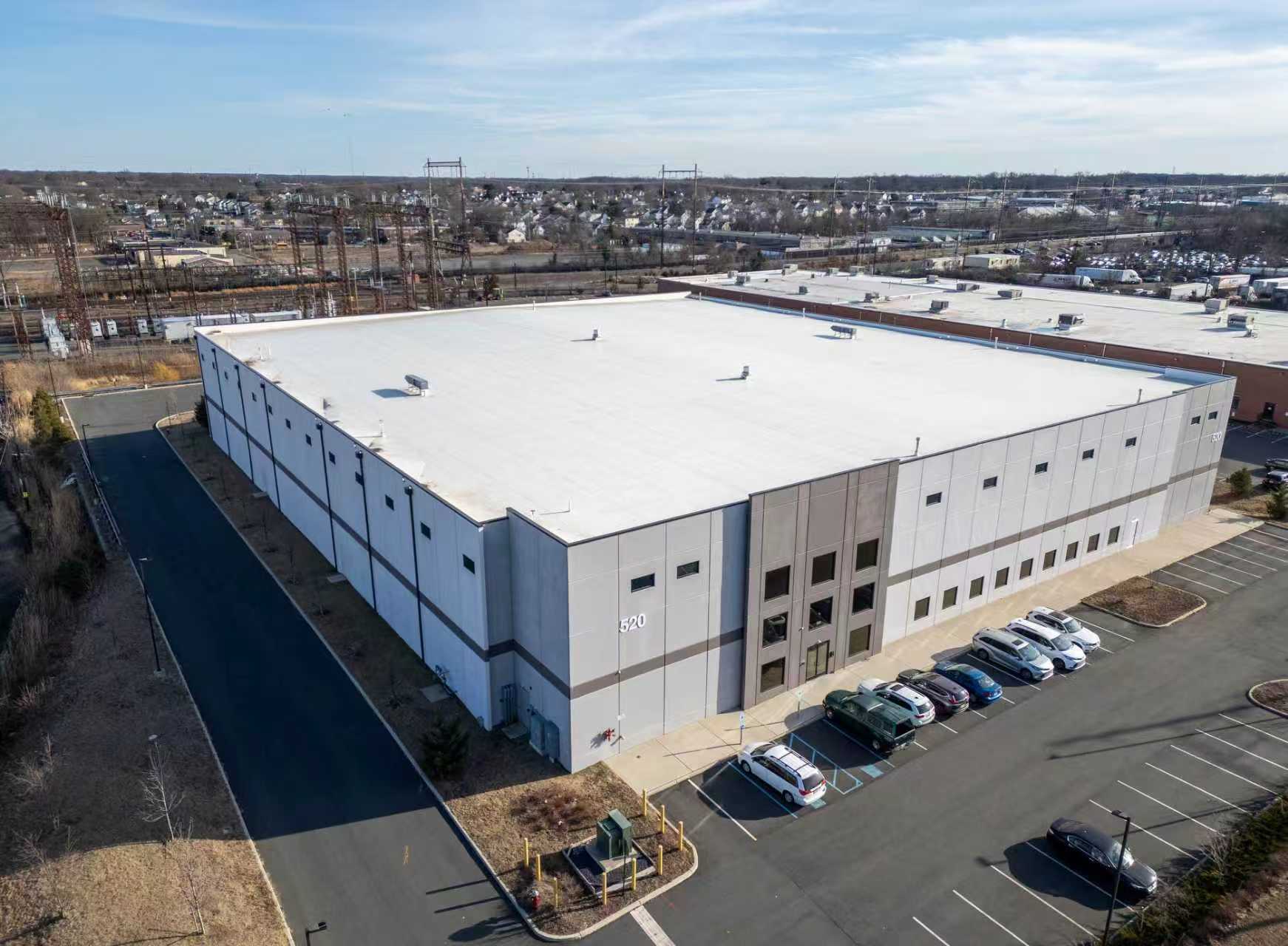 Aerial view of a MashBond self-operated U.S. distribution warehouse